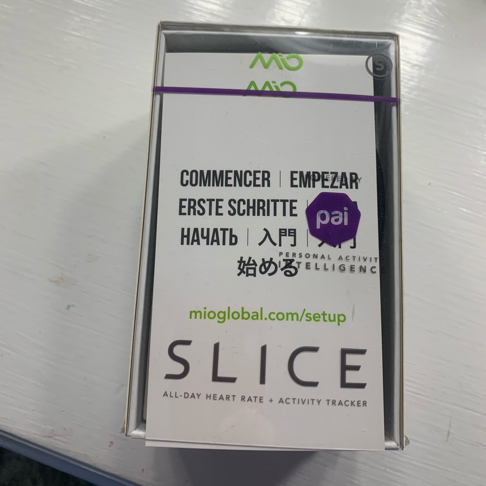 Slice fitness tracker